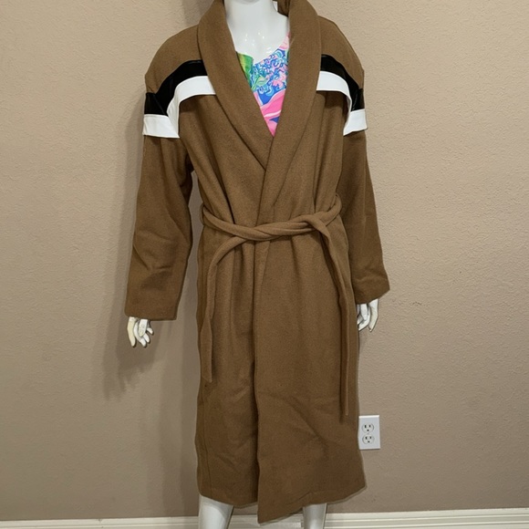 Making the Cut Wool Coat WINNING LOOK Andrea's Wool Camel Coat - Picture 6 of 10